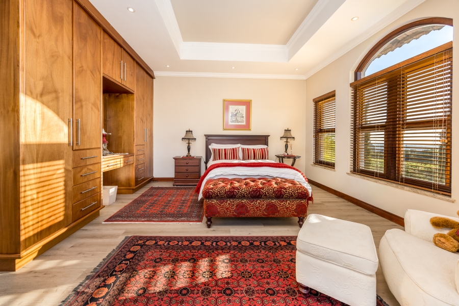 6 Bedroom Property for Sale in Klein Zevenwacht Western Cape